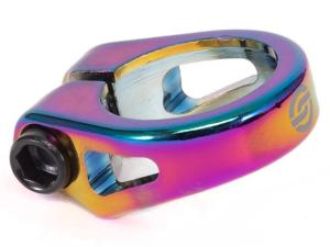 Oil slick seat clamp outlet